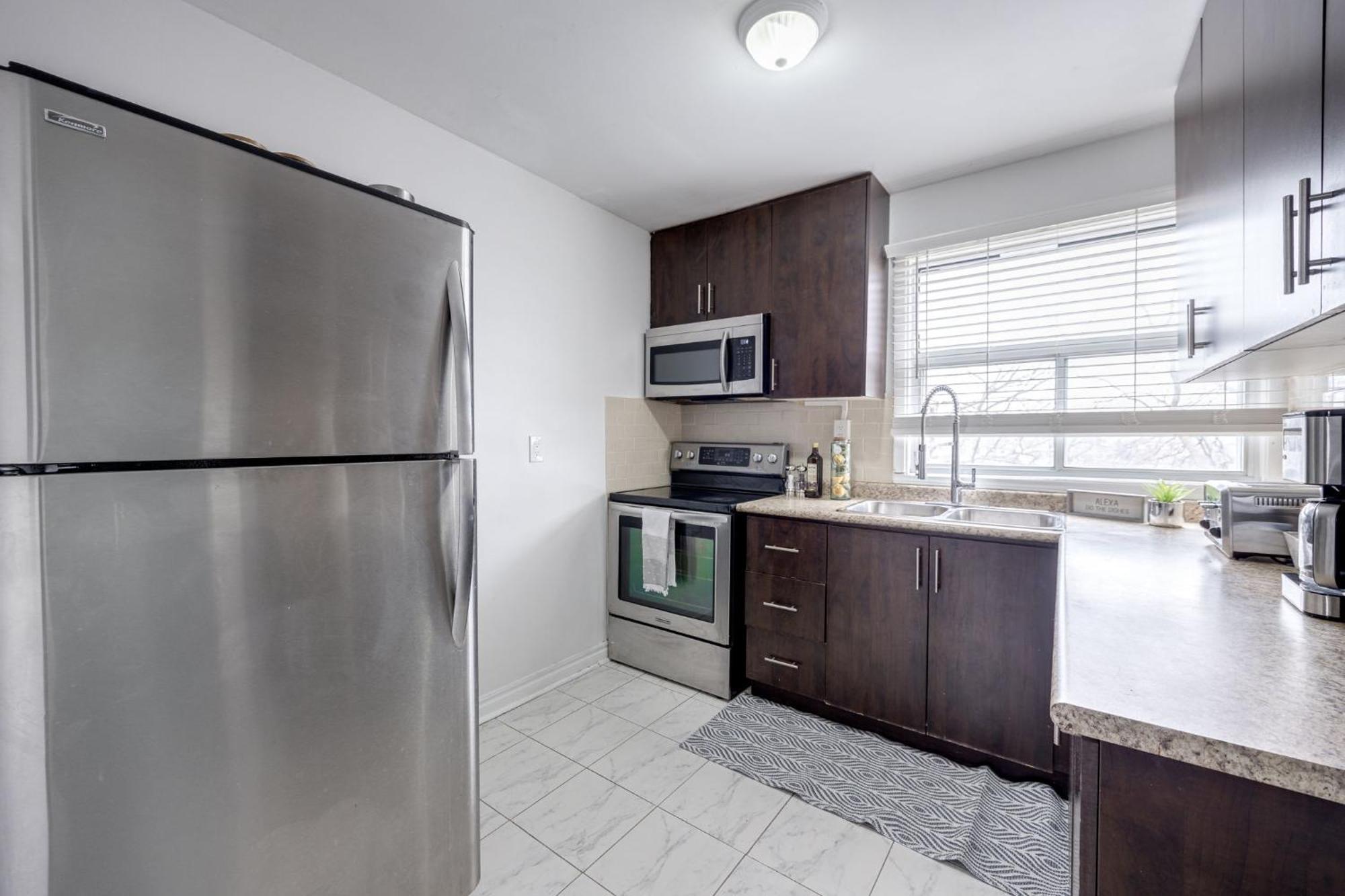Eglinton West Guest Suite Toronto Exterior foto