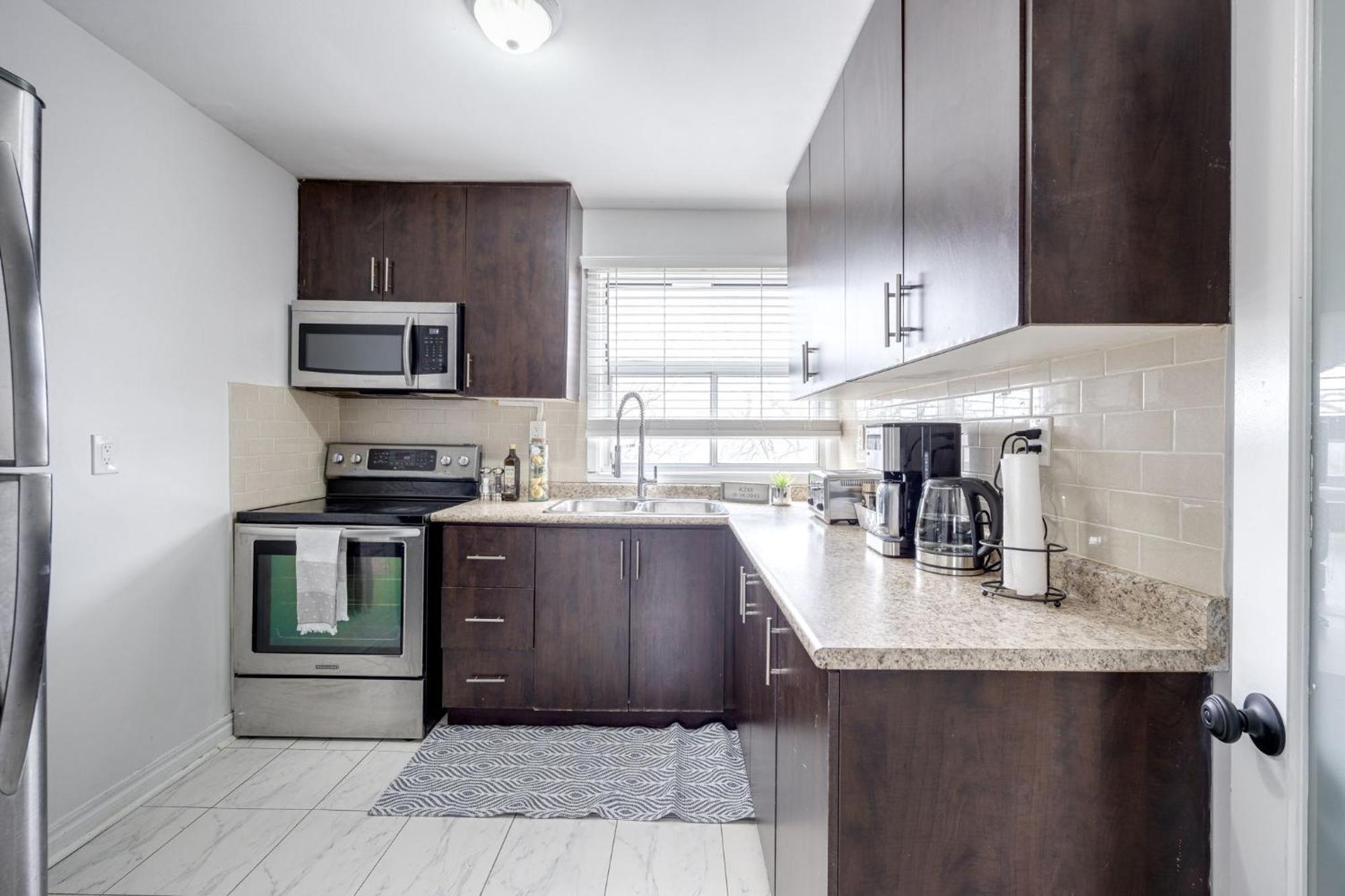 Eglinton West Guest Suite Toronto Exterior foto