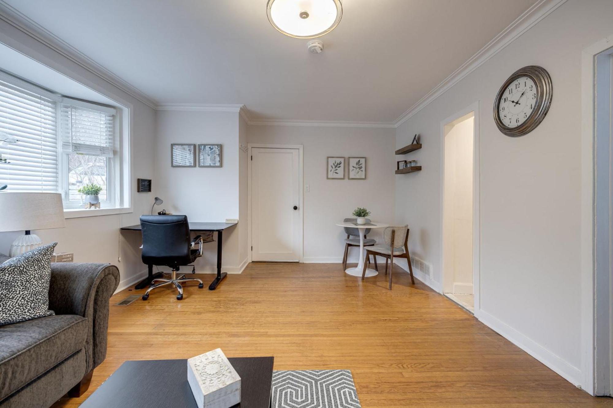 Eglinton West Guest Suite Toronto Exterior foto