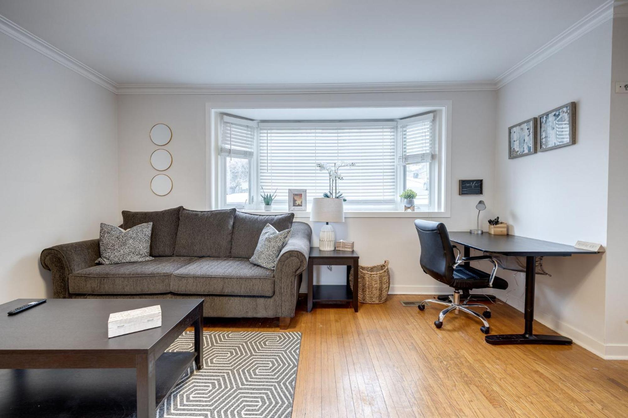 Eglinton West Guest Suite Toronto Exterior foto