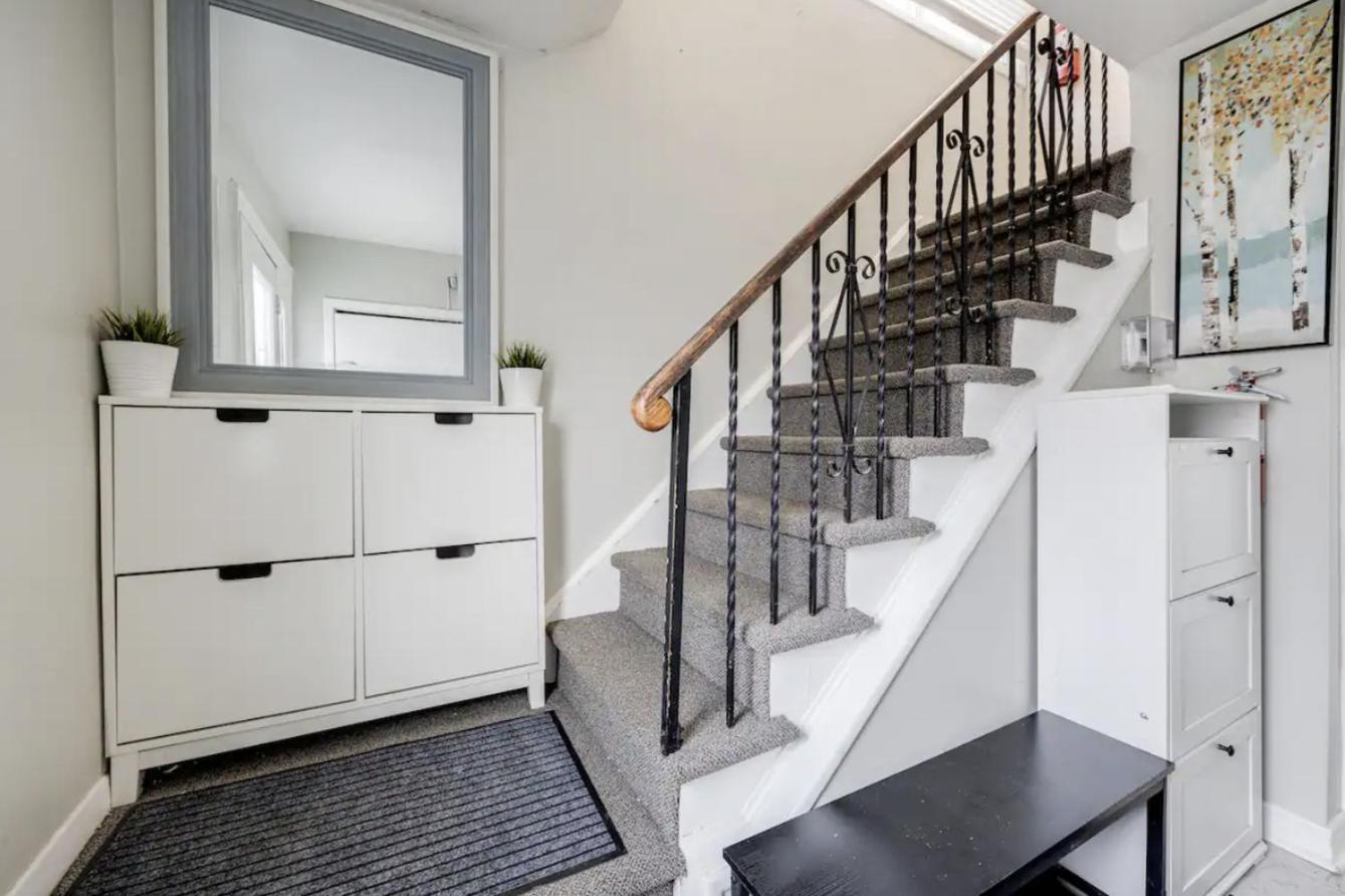 Eglinton West Guest Suite Toronto Exterior foto